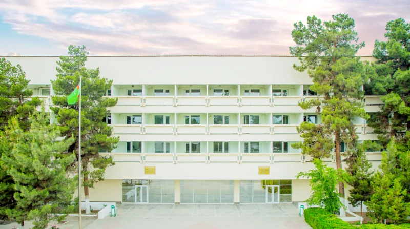Aşgabat şäherindäki agrosenagat orta hünär okuw mekdebi