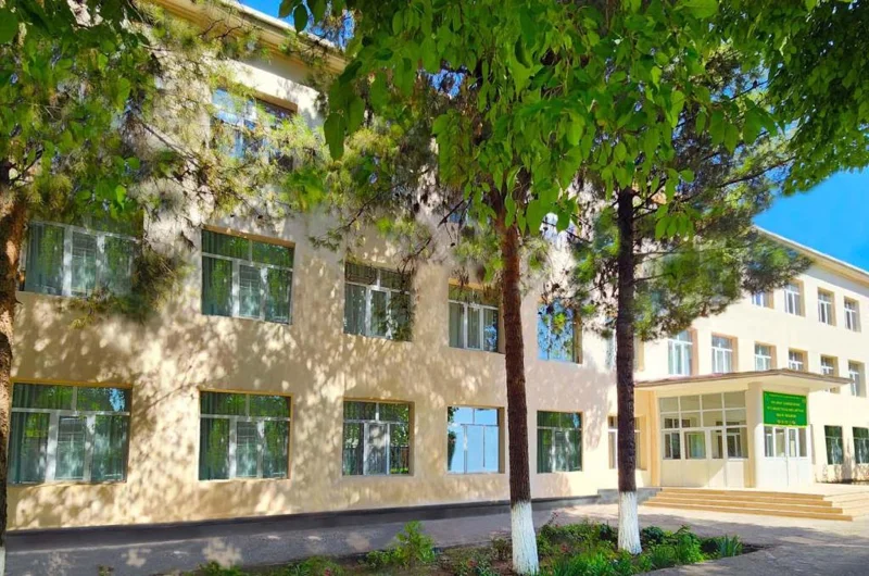 AŞGABAT ŞÄHERINDÄKI SYÝAHATÇYLYK ORTA HÜNÄR OKUW MEKDEBI