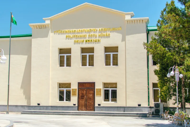 TÜRKMENISTANYŇ MINISTRLER KABINETINIŇ ÝANYNDAKY ULAG WE KOMMUNIKASIÝALAR AGENTLIGINIŇ «TÜRKMENARAGATNAŞYK» AGENTLIGINIŇ POLITEHNIKI ORTA HÜNÄR OKUW MEKDEBI