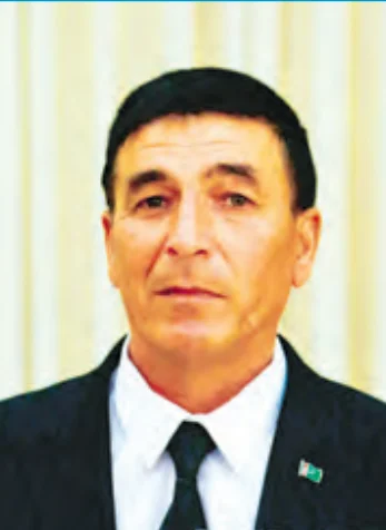 Üs­tün­lik­li ge­çi­ri­len bäs­le­şik
