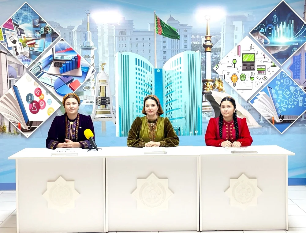 Gahryman Arkadagymyz Gurbanguly Berdimuhamedowyň Bilimler we talyp ýaşlar güni hem-de 2026-2027-nji okuw ýylynyň başlanmagy mynasybetli Arkadag şäheriniň Ruhyýet köşgünde geçiren okuw sapagy barada söhbetdeşlik duşuşygy geçirildi