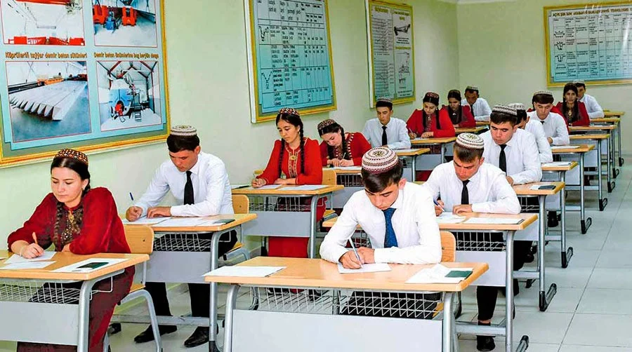 ÝURDUMYZYŇ ÝOKARY WE ORTA HÜNÄR OKUW MEKDEPLERINDE GIRIŞ SYNAGLARY BAŞLANDY